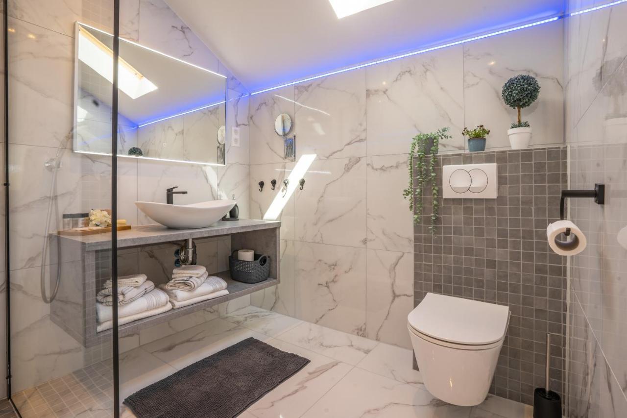 Deluxe Apartments Franjkovic Seliste Dreznicko Ngoại thất bức ảnh