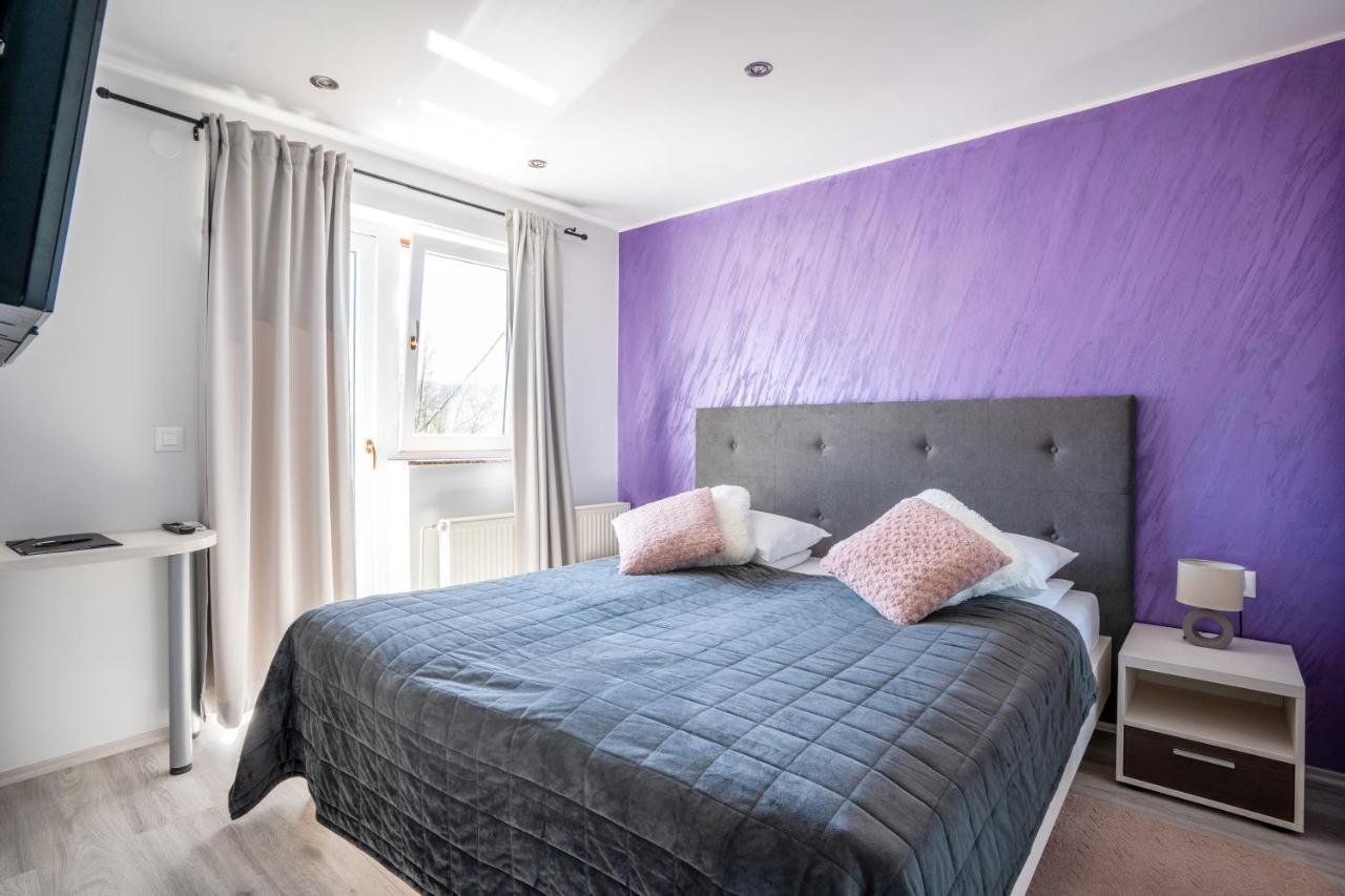 Deluxe Apartments Franjkovic Seliste Dreznicko Ngoại thất bức ảnh