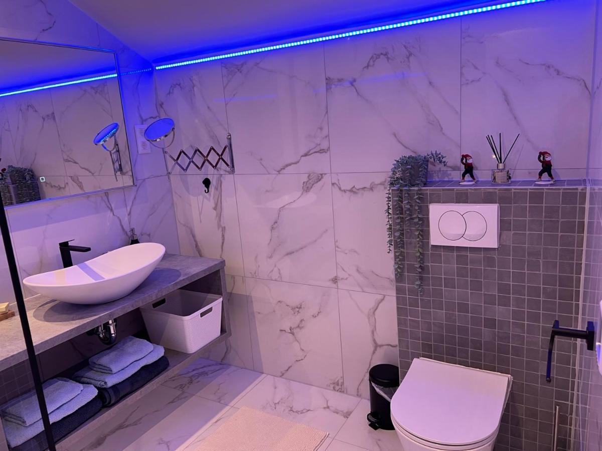 Deluxe Apartments Franjkovic Seliste Dreznicko Ngoại thất bức ảnh